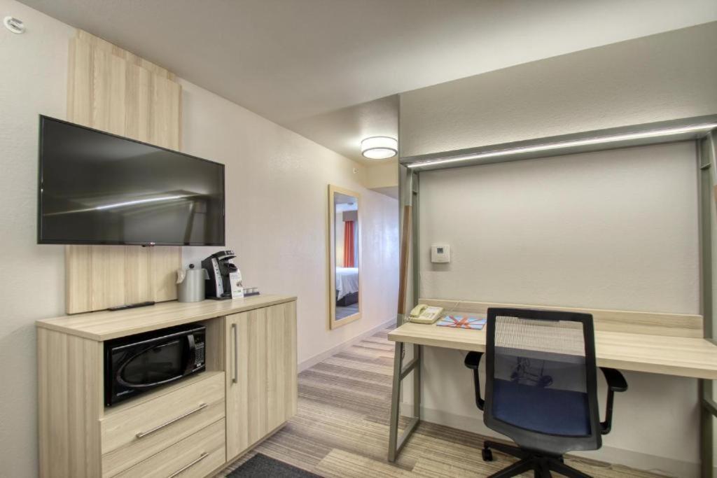 Holiday Inn Express Hotel & Suites Milwaukee Airport By Ihg Exteriér fotografie